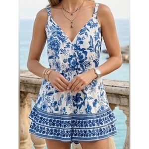 Cupshe Blue White‎ Floral Tie Strap Surplice Romper CAA13E3M027CT NWT